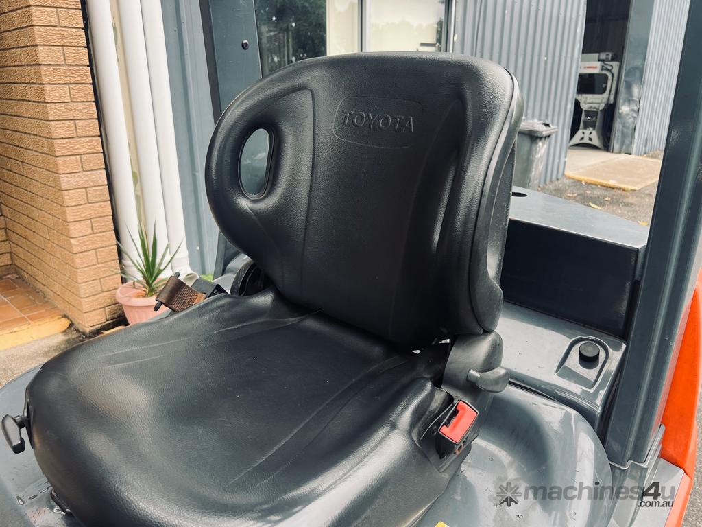 Toyota Diesel Forklift Model 8FDK20